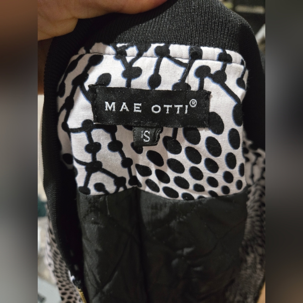 Mae Otti African Print Bomber Jacket - Picture 3 of 3